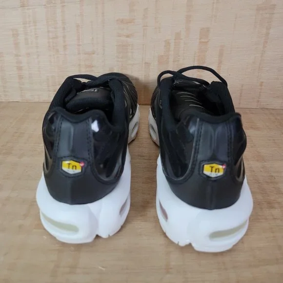 WMNS NIKE Air Max Plus Black Black White - Picture 8 of 10